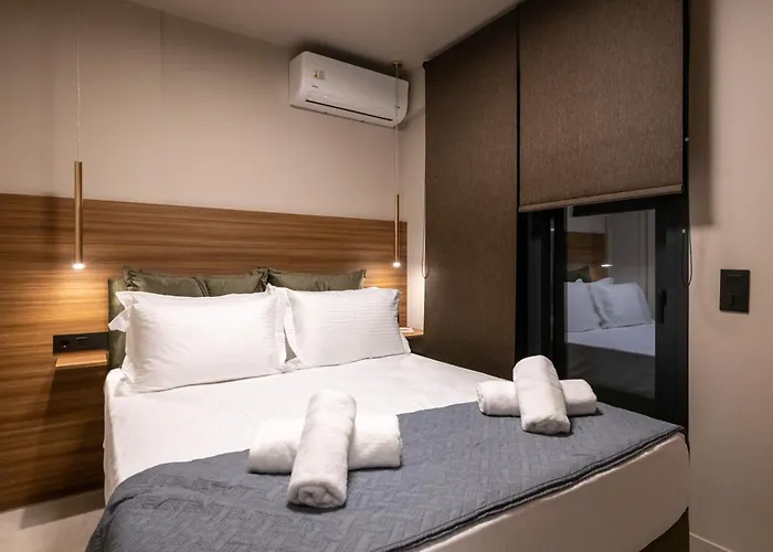 Elaura Luxury Residences Apartment