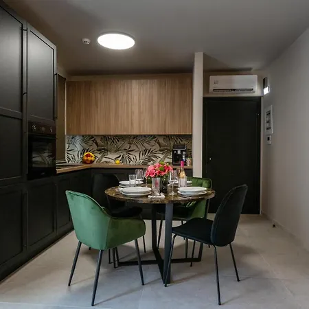 Elaura Luxury Residences Ilios